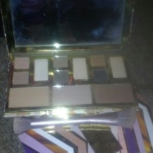 Tarte clay play with UD contour brush